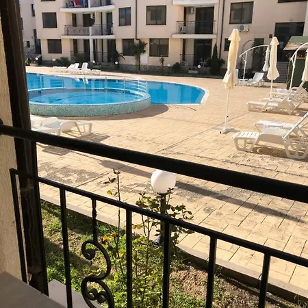 Avalon, C102 Солнечный берег