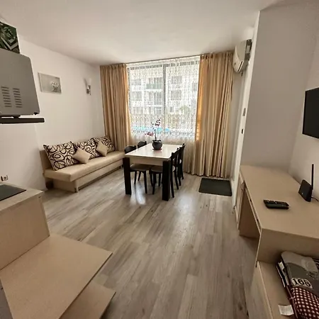 Apartmán Avalon, C102 *