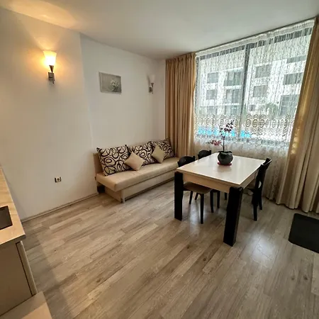 Avalon, C102 Apartmán